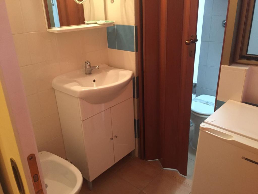 Moon House B&B Cagliari Extérieur photo